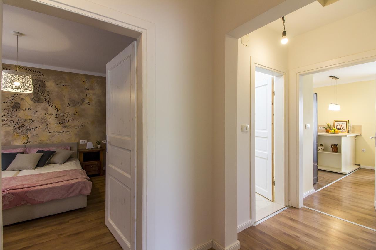 Apartman Maxim Apartment พูลา ภายนอก รูปภาพ