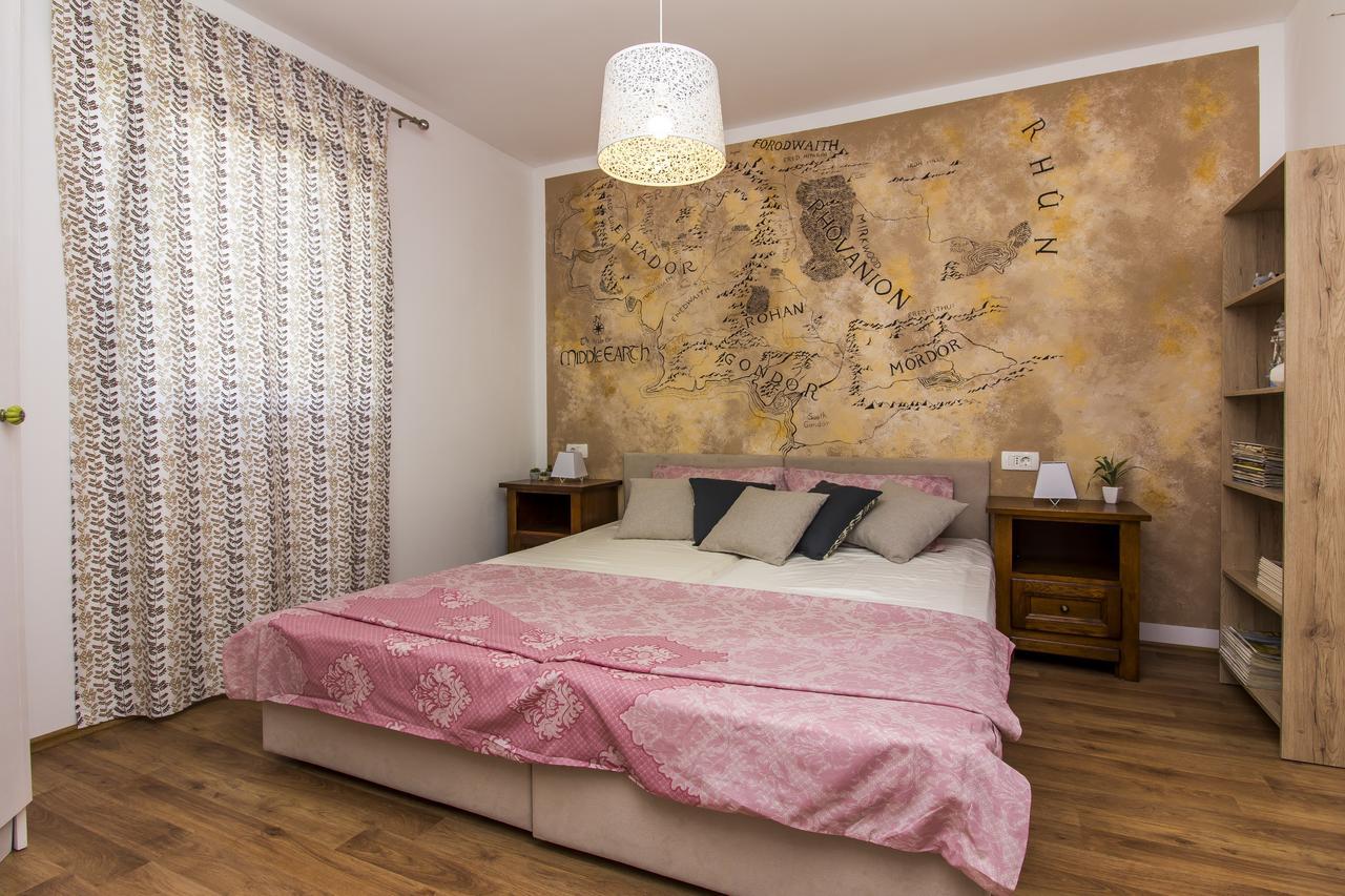Apartman Maxim Apartment พูลา ภายนอก รูปภาพ