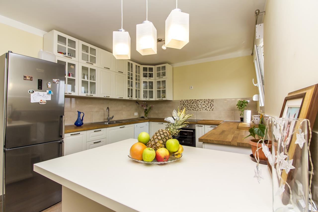 Apartman Maxim Apartment พูลา ภายนอก รูปภาพ